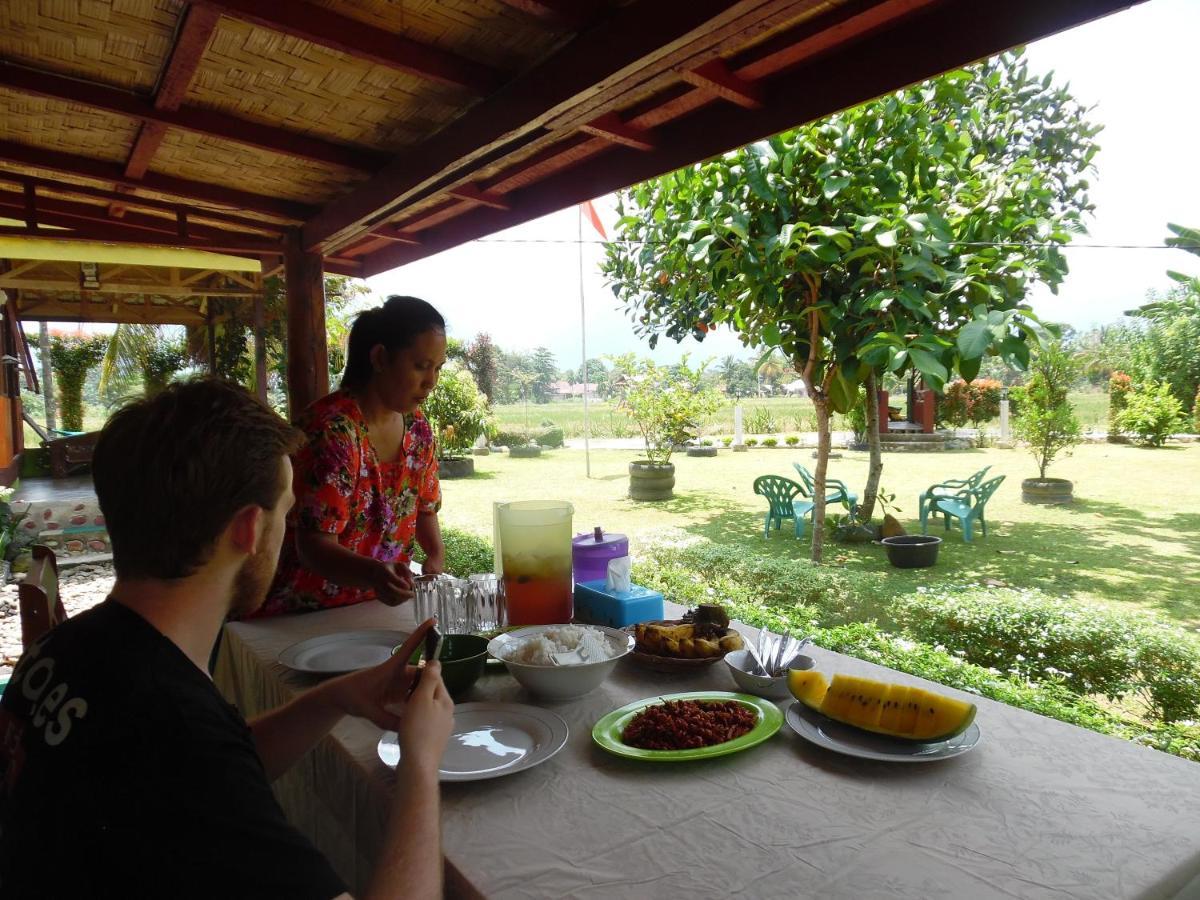 Ambow Homestay Jungle Trekking & Village Tour Букіт-Лаванґ Екстер'єр фото
