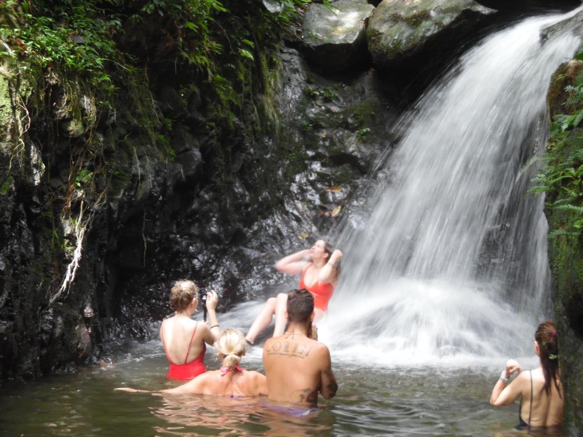 Ambow Homestay Jungle Trekking & Village Tour Букіт-Лаванґ Екстер'єр фото
